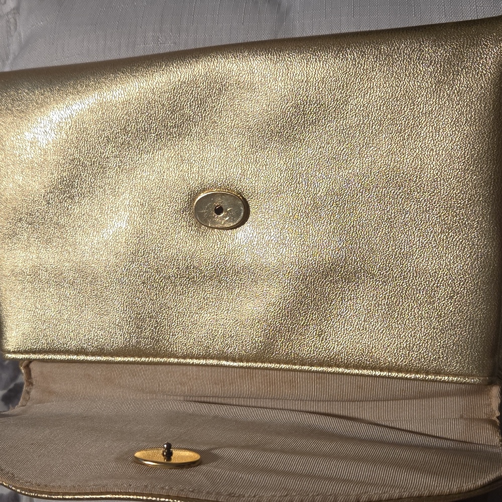 Gold clutch purse, 100% Leather - Picture 5 of 5